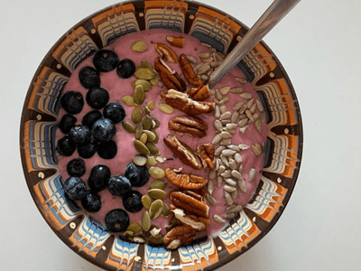 Smoothiebowl met crunchy bite
