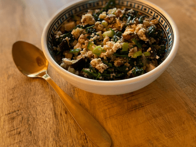 Couscous met o.a. aubergine, dadels en feta