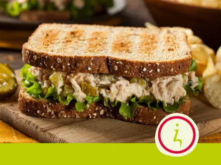 Broodje tonijnsalade met Griekse yoghurt